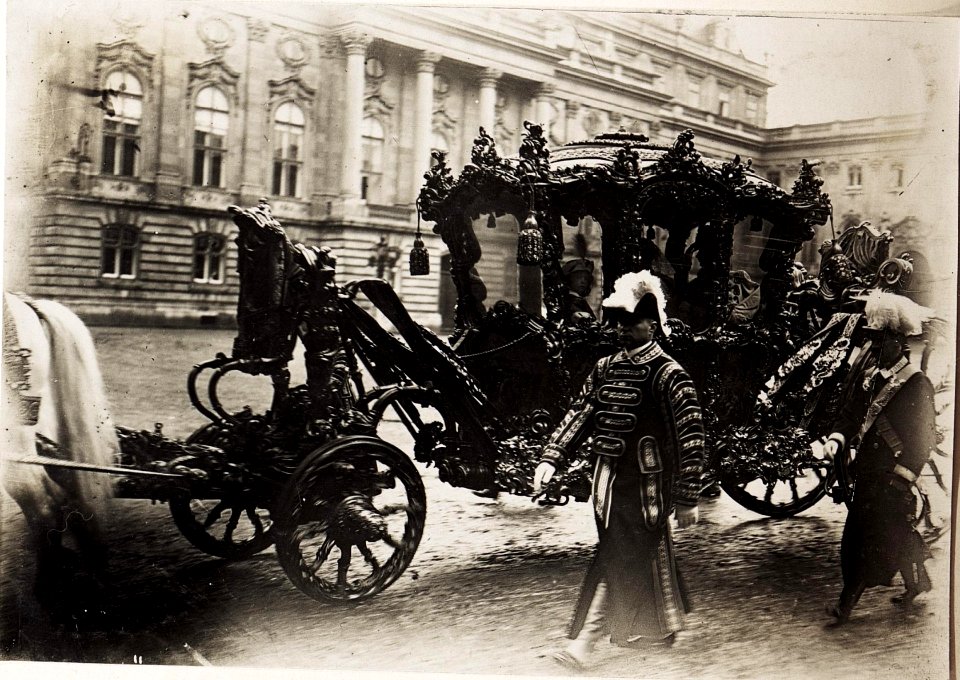 Krönung Kaiser Karls in Budapest (BildID 15570143)