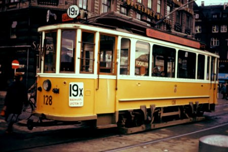 KS line 19x at Rådhuspladsen
