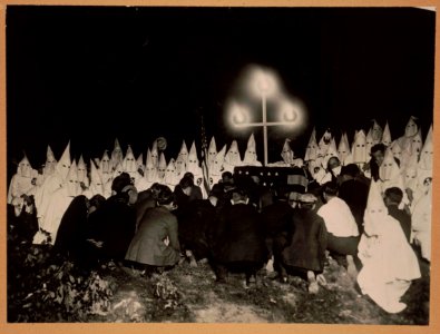 Ku Klux Klan assembles short distance from U.S. Capitol With the American flag as their banner, the Klu (i.e. Ku) Klux Klan assembled in numbers 300 within two miles of the U.S. Capitol last LCCN2012647922 photo