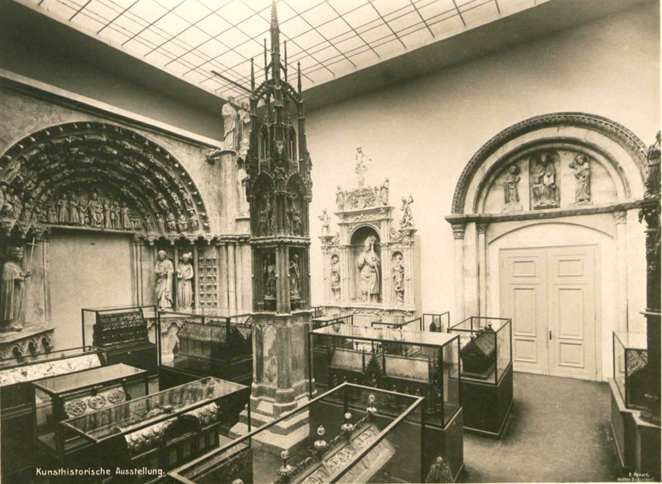 Kunstpalast, Räume Kunsthistorische Ausstellung 2, Foto Otto Renard, 1902