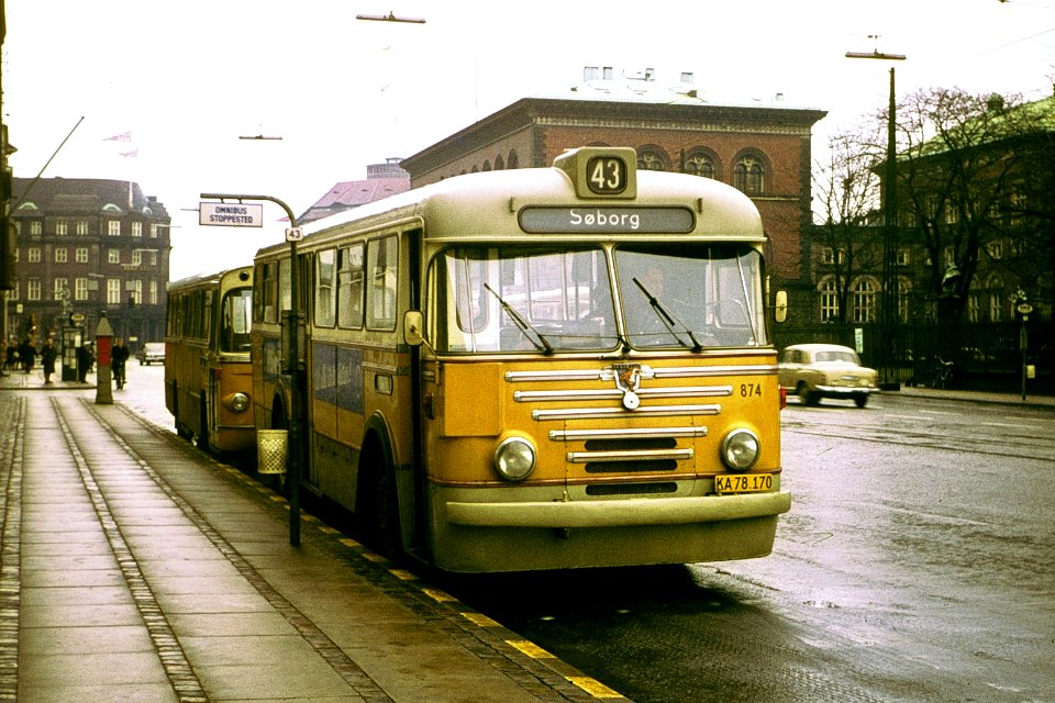 KS bus line 43 on Holmens Kanal