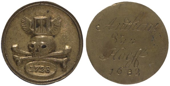 Kuipers- en wijnverlatersgilde begrafenispenning t.n.v. Anthoni van Hoeff (of Hoef) 1682, objectnr PA 105