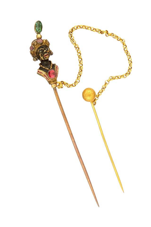Kråsnål med figur med turban smyckad med smaragd och rubin. Från 1800-talet - Livrustkammaren - 97871