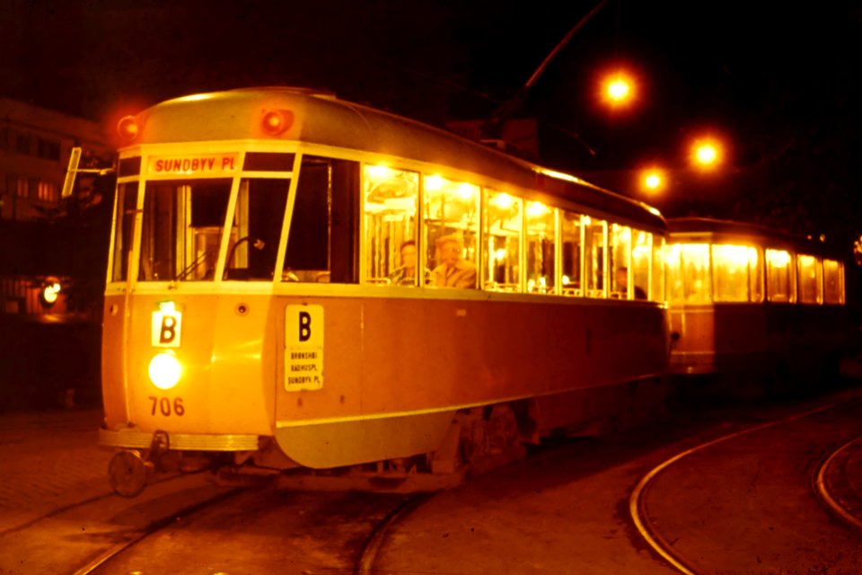 KS line B at Brønshøj Torv