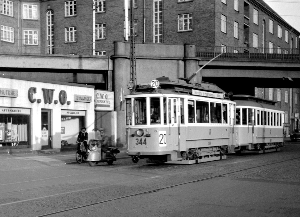 KS tram line 20 on Nordre Fasanvej
