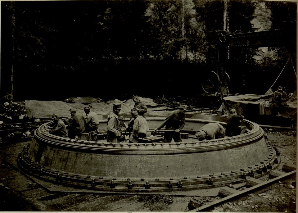 Kugelführungsring am Untersatz.Aufgenommen am 17.VIII.1916. (BildID 15480195)