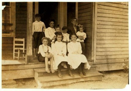 Kuyrkendall family, recently from farm. Three children in front row (one ten and one twelve) and one boy not here, work in Magnolia Cotton Mills, Magnolia, Miss. See also 2096. LOC nclc.02089