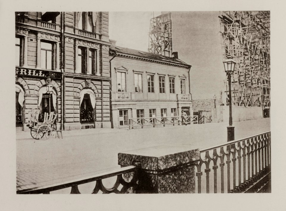 Kvarteret Skrafvelberget före 1895, Nuvarande Hamngatan 4. Hammerska rucklen - Hallwylska museet - 90625
