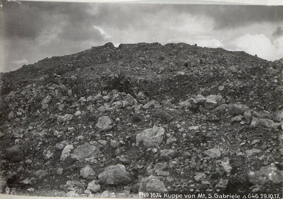 Kuppe von Mt.S.Gabriele Δ 646 29.10.17. (BildID 15608145)