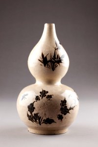 Kurbitsformig vas av Cizhoutyp - Hallwylska museet - 96203