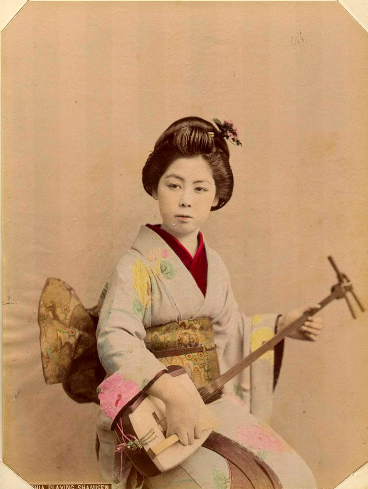 Kusakabe Kimbei - 146 Geshia Playing Shamisen