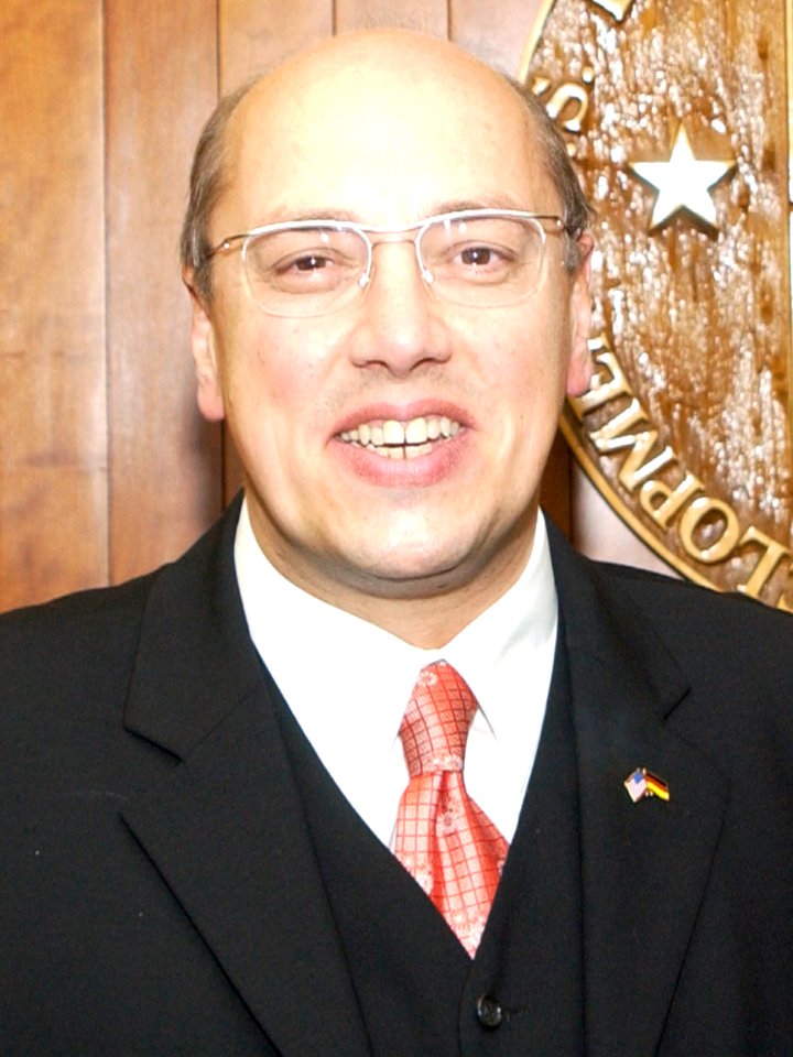 Kurt Bodewig 207-DP-8429A-G0589 (cropped)