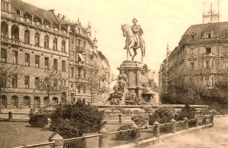 Köln - Kaiser-Wilhelm-Ring, Denkmal, rechts Hotel Kaiser Wilhelm zwischen Hermann-Becker-Straße und Hansaring, 1910, RBA