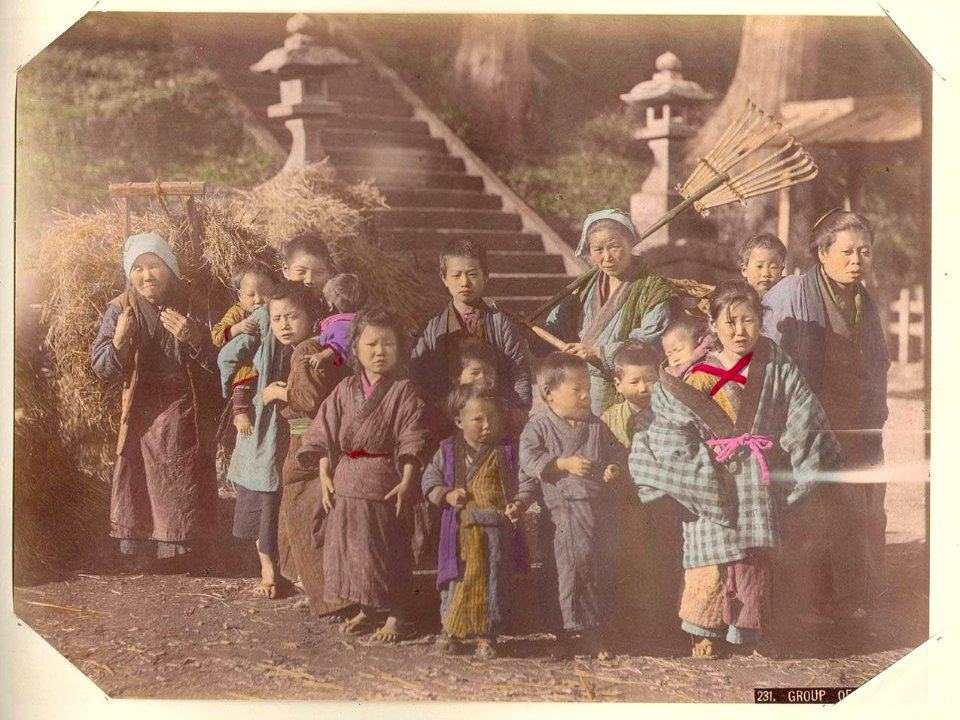 Kusakabe Kimbei - -231 Group of Children