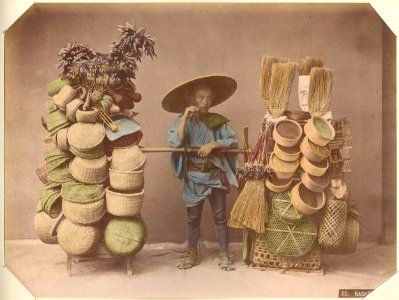 Kusakabe Kimbei - 110 Basket Seller