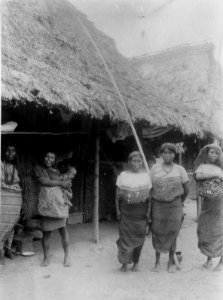 Kvinnor tillhörande den grupp som politiskt lydde under överhövdingen Yaygun. San Blas. Panama - SMVK - 004506