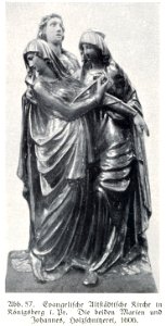 Königsberg, Evangelische Altstädtische Kirche, Hauptgeschoss - Mittelteil, Skulpturengruppe Kreuzigung, Die beiden Marien und Johannes