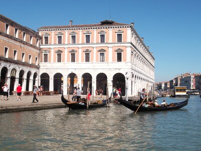 Gondola italy building