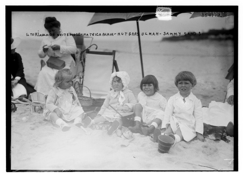 L to r) Adelaide Whitehouse - Natricia Blair - Rutgers Ulman - Sammy Sands LCCN2014699471