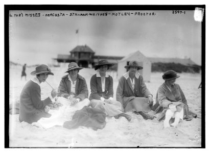 L to r) Misses Deacosta - Stillman - Whitney - Motley - Proctor LCCN2014699472