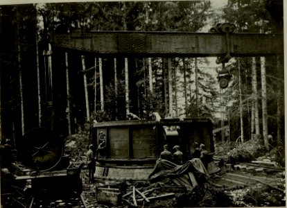 Küsten Haubitzen L-15, Batterie 3, Stellung im Lesachtal. Lafette und Turm aufmontiert. Aufgen. am 19. VIII. 1916. (BildID 15480300)