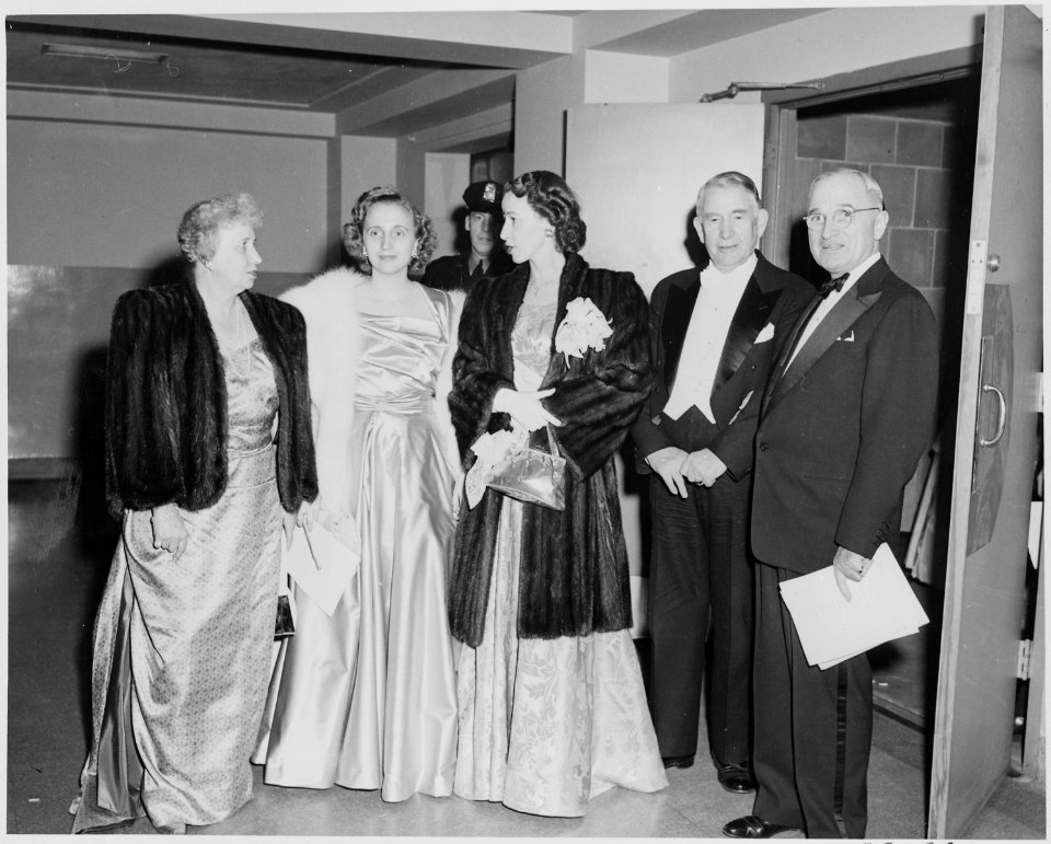 L to R, Bess Truman, Margaret Truman, Mrs. Max Truitt (daughter of Alben Barkley), Vice President Alben Barkley, and... - NARA - 200004