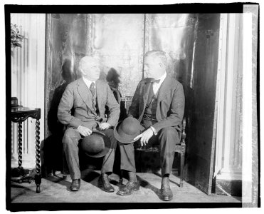 L to R- Wilbur W. Marsh, Treas., Iowa, S.W. Fordyce, St. Louis LCCN2016827369