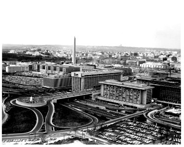 L'enfant plaza aerial ad51f9be75a92088ee23ea41db1a66d7