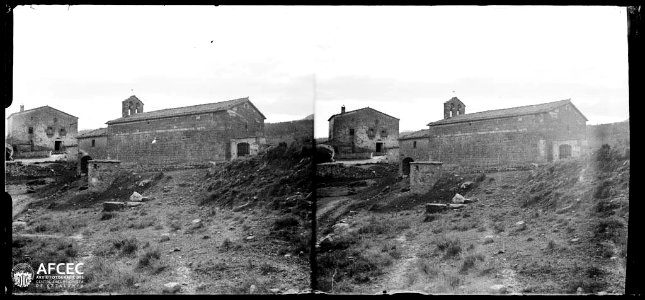 L'església de Santa Margarida i cases de la quadra de Mejà a Sant Mateu de Bages