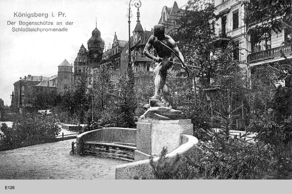 Königsberg DenkmBogenschuetzeSchlosst