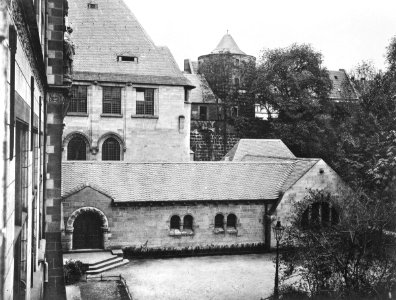 Köln - Hansaring Anbau Schnütgen-Museum, im Hintergrund Gereonsmühle, um 1910, RBA