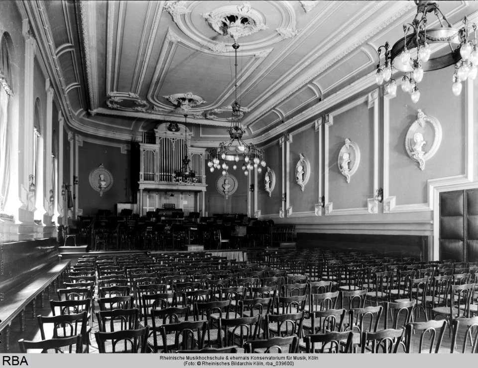 Köln - RBA Musikhochschule Konzertsaal Wolfsstraße 5