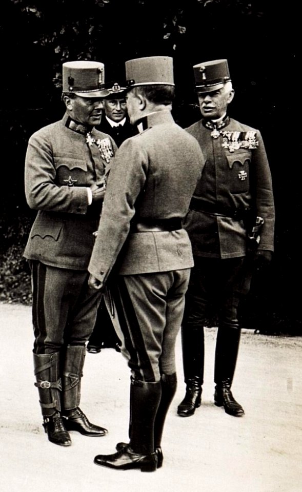 Kövess — Schonta — Arz — Stöger-Steiner — Schloss Wartholz 17 August 1917 (from BildID 15569002, cropped)