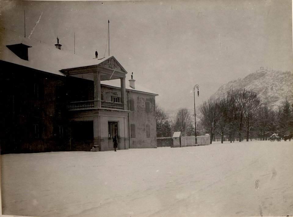 König Nikitas Palast in Cetinje in Montenegro. Aufgenommen in Cetinje am 26. Februar 1916. (BildID 15533333)