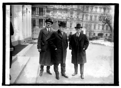 L.D. Mathews, Frank L. Packard, Geo. E. Sweeney, 1-18-22 LCCN2016845981