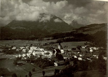 Kötschach mit der Mauthner Alpe.Aufgenommen, am 12.September 15. Standpunkt, 1000 Schritte südlich Kote 988. (BildID 15462302)