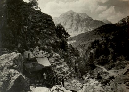 Küche am JAVORCEKHANG. Aufgenommen am 24. Juli 1916. (BildID 15478458)
