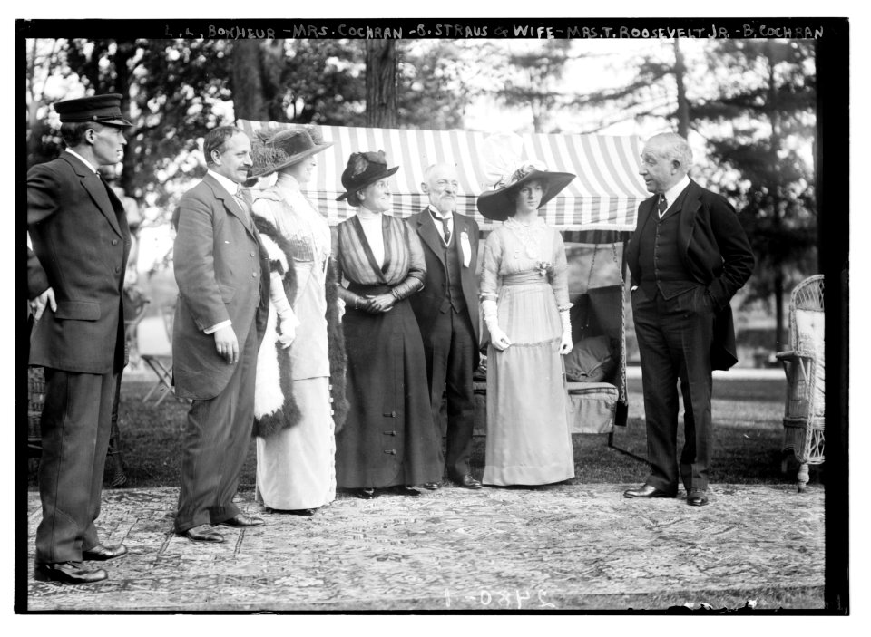 L.L. Bonheur; Mrs. Cochran (i.e., Cockran); O. Straus & wife; Mrs. T. Roosevelt, Jr.; B. Cochran (i.e., Cockran) LCCN2014691257
