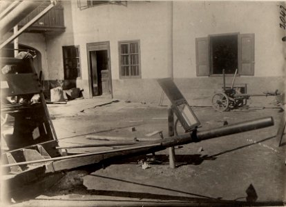 L.F.A. Kanone Nro.l. Spiegelseiten Richtvorrrichtung. Aufgenommen am 5. Juli 1916. (BildID 15477092)