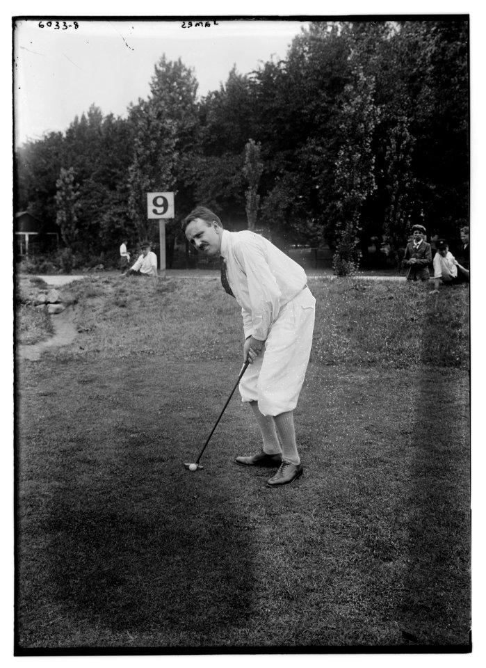 James (playing golf) LCCN2014716290
