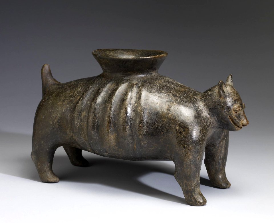 Jalisco - Dog Effigy Vessel - Walters 20092023 - Three Quarter Right