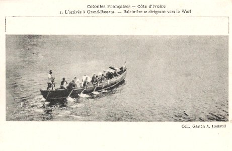 L'arrivée à Grand-Bassam-Baleinière se dirigeant vers le warf (Côte d'Ivoire)