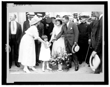 James Cox at Union Station with Frederica Bareen LCCN91482973