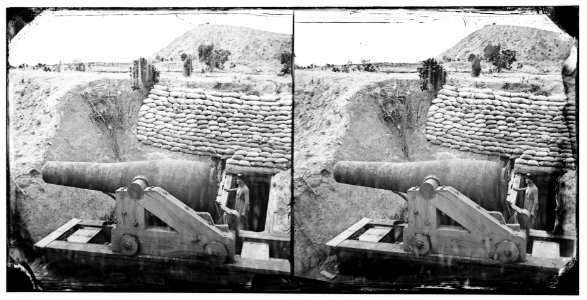 James River, Va. Another Confederate gun emplacement at Howlett House, Trent's Reach LOC ppmsca.32782