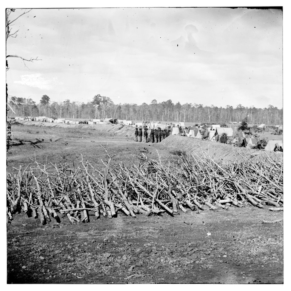 James River, Virginia. Fortifications to the right, Fort Brady LOC cwpb.01500