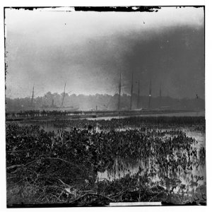 James River, Virginia. Pontoon bridge on which the Army of the Potomac crossed, June 1864 LOC cwpb.01765