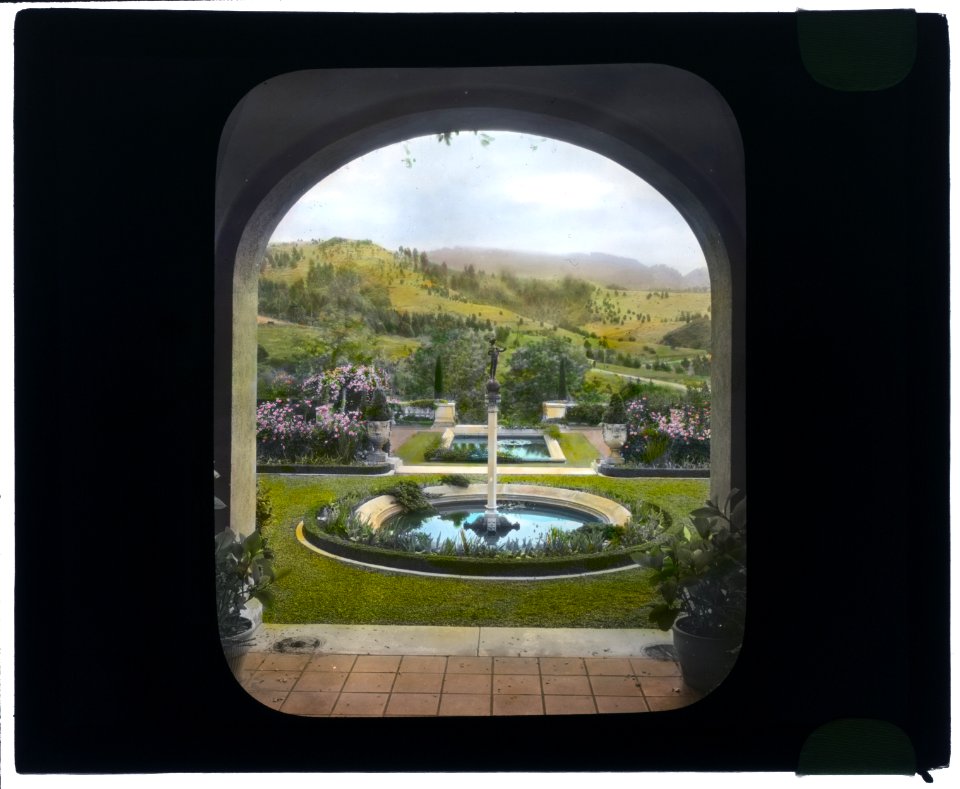 James Kennedy Moffitt house, 86 Sea View Avenue, Piedmont, California. View from house arcade to water terrace LCCN2007684885