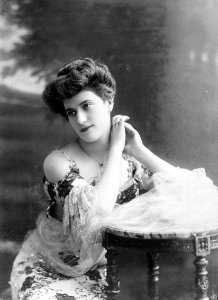 Jane Dirys, by Jean Reutlinger, 3