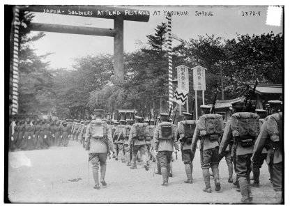 Japan - Soldiers attend festival at Yasukuni Shrine LCCN2014701868