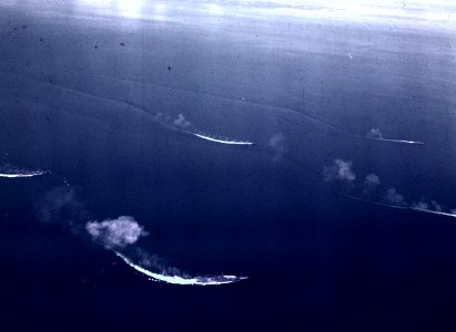 Japanese fleet maneuvering while under attack in the Sibuyan Sea, 24 October 1944 (S-475.09)
